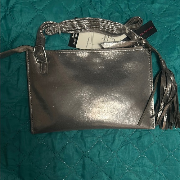 No Boundaries Silver Women's Bag - Picture 3 of 5